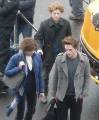 normal_ontheset_twilight26.jpg